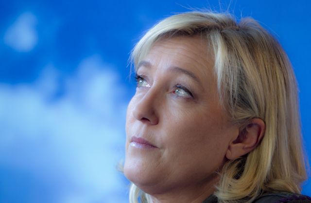 Ισοφαρίζει τον Ολάντ ο Σαρκοζί χωρίς την Μαρίν Λεπέν στο «κάδρο»